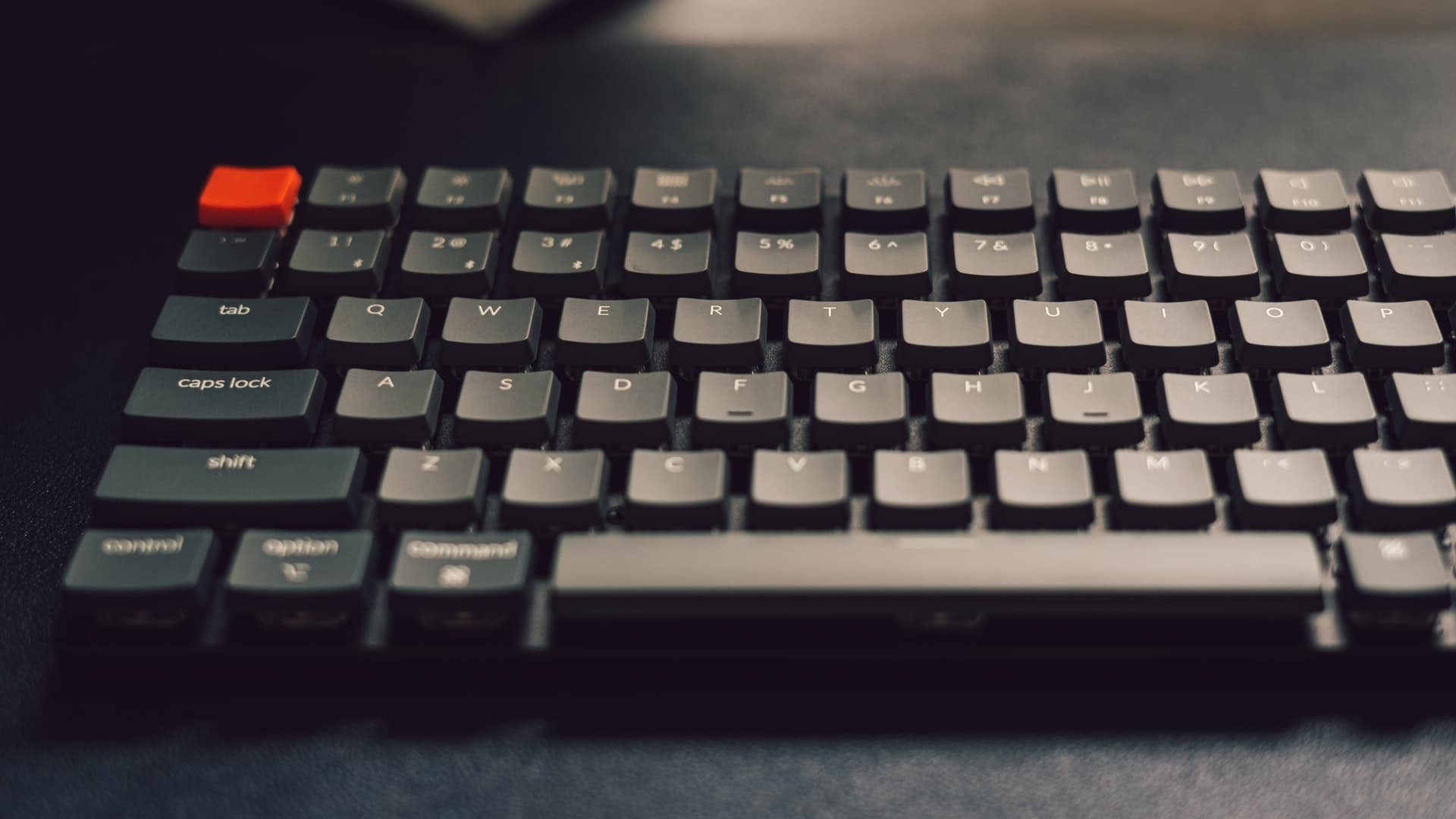 Keychron K2 keyboard, Photo by Sumeesh Nagisetty on Unsplash